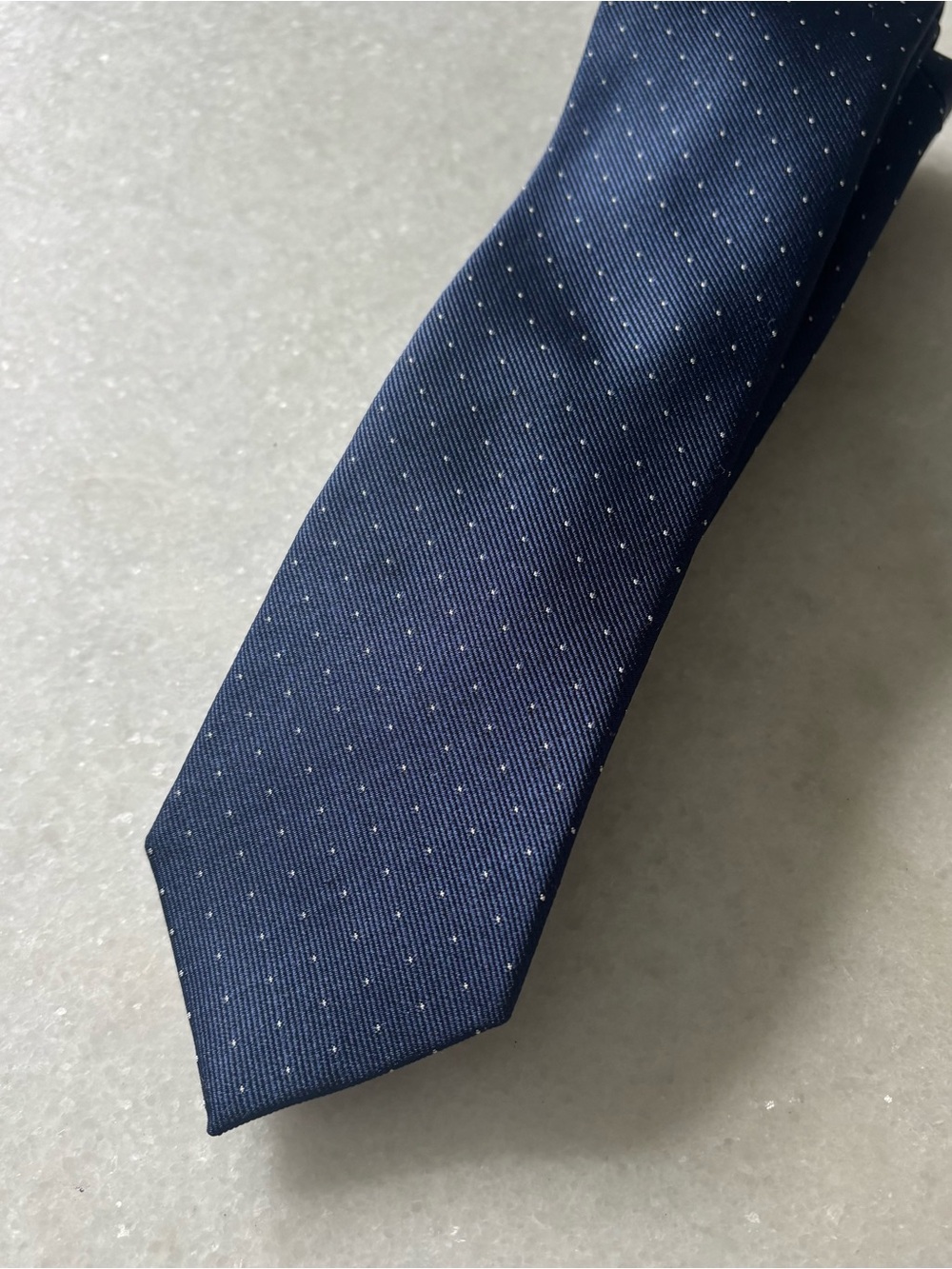 J.crew Classic Navy Microdot Men’s Tie 100% silk skinny